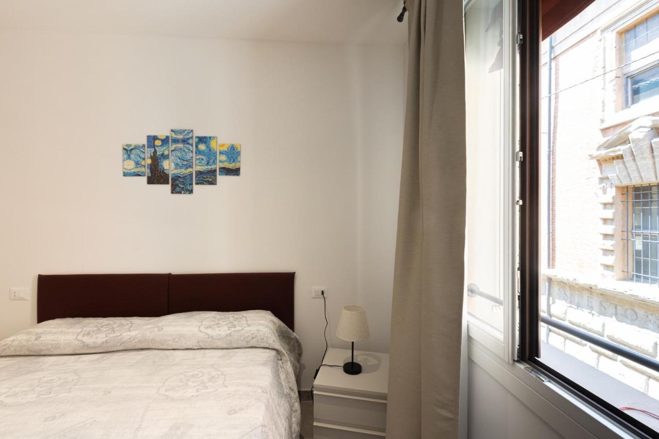Goito 4, Bologna By Short Holidays Екстериор снимка